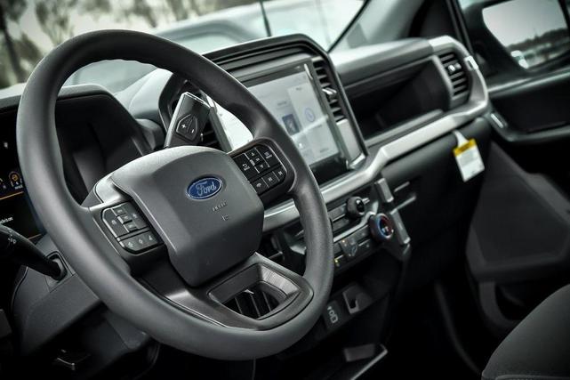 Photo of 2025 Oxford White Ford F-150