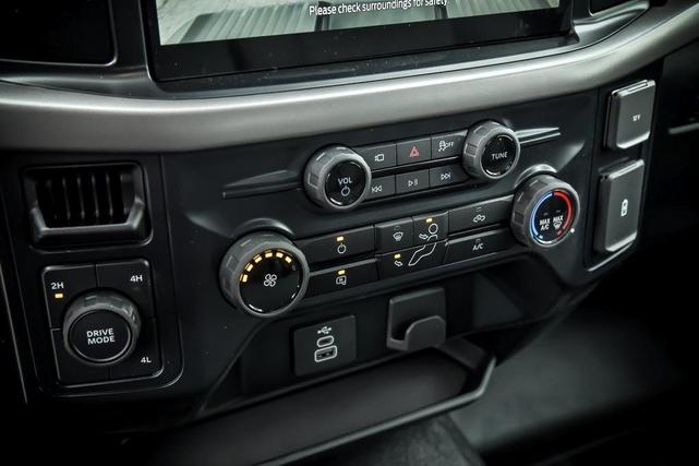 Photo of 2025 Oxford White Ford F-150