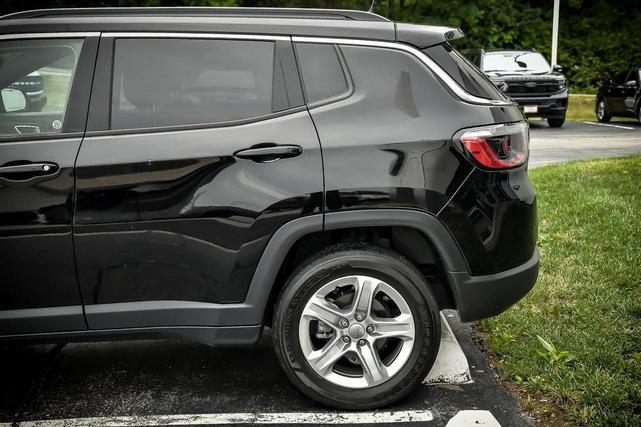 Photo of 2023 Diamond Black Jeep Compass