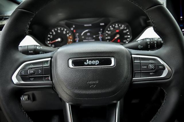 Photo of 2023 Diamond Black Jeep Compass