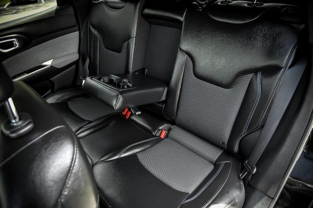 Photo of 2023 Diamond Black Jeep Compass