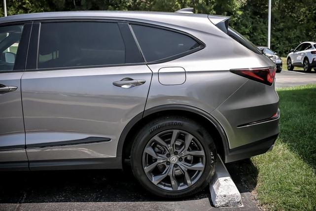 Photo of 2023 Gray Acura MDX