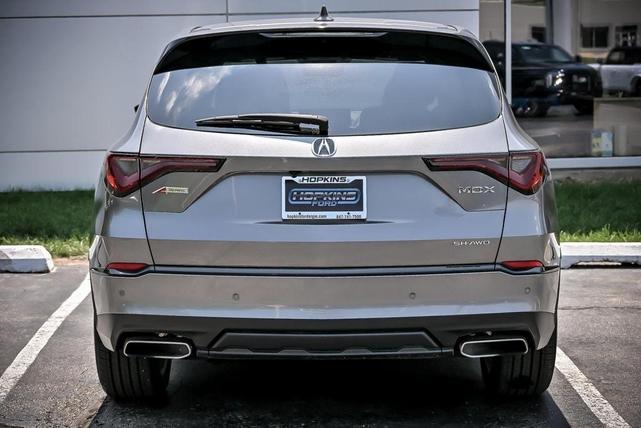 Photo of 2023 Gray Acura MDX