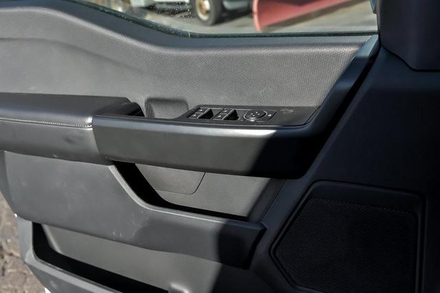 Photo of 2025 Oxford White Ford F-150