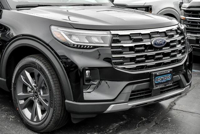 Photo of 2025 Agate Black Metallic Ford Explorer