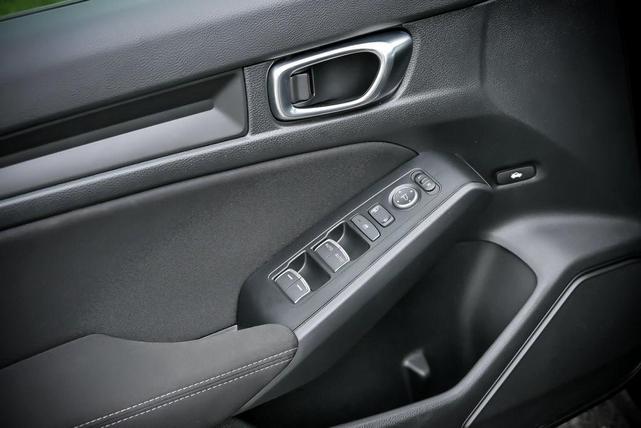 Photo of 2024 Black Honda Civic