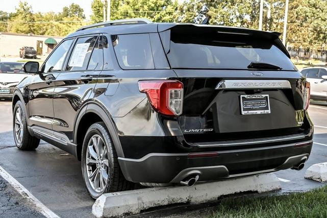 Photo of 2020 Black Ford Explorer