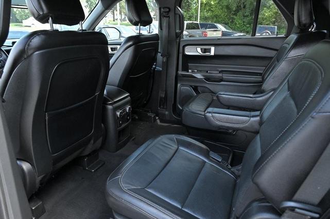 Photo of 2020 Black Ford Explorer