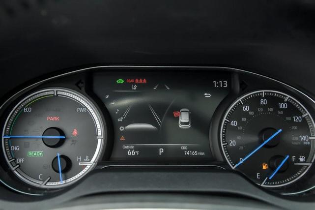 Photo of 2021 Black Toyota Venza