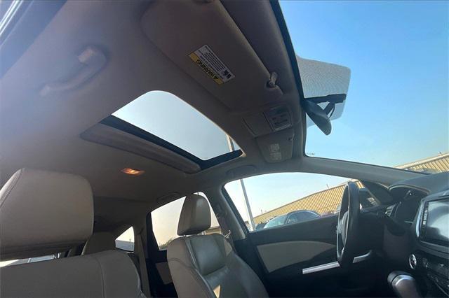 Photo of 2015 Mountain Air Metallic Honda CR-V