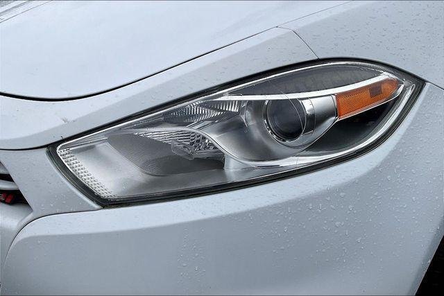 Photo of 2015 Bright White Clearcoat Dodge Dart