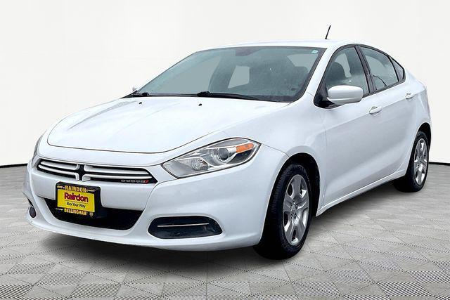 Photo of 2015 Bright White Clearcoat Dodge Dart