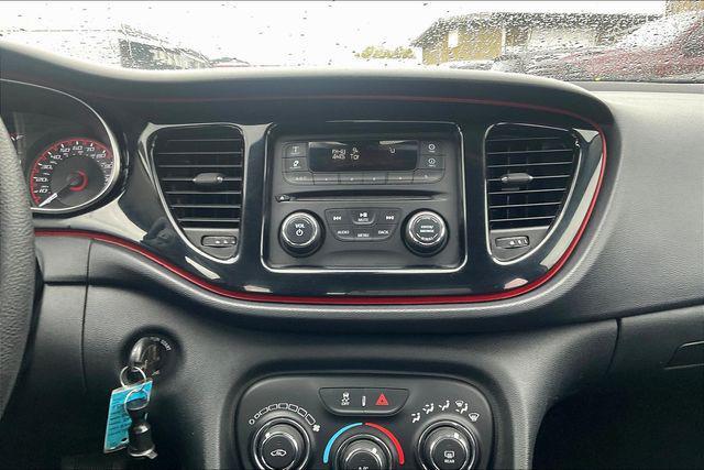Photo of 2015 Bright White Clearcoat Dodge Dart