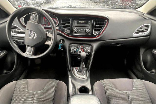Photo of 2015 Bright White Clearcoat Dodge Dart
