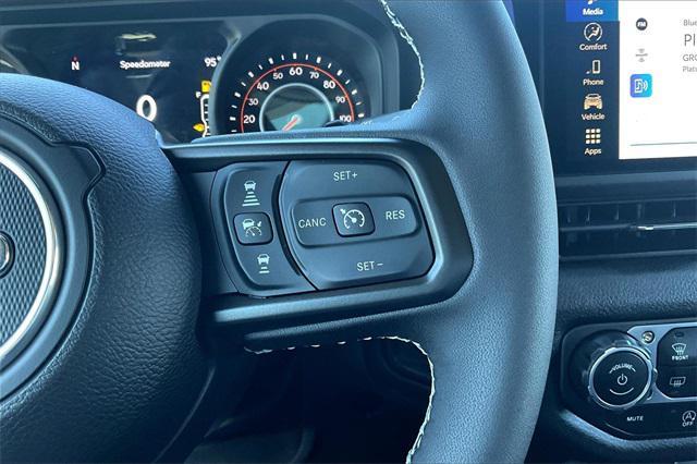Photo of 2025 Black Clearcoat Jeep Wrangler