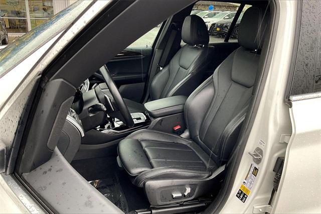 Photo of 2022 Alpine White BMW X3