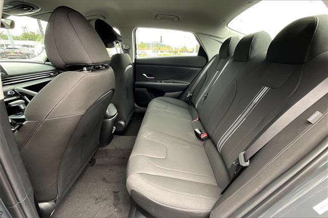 Photo of 2025 Ecotronic Gray Pearl Hyundai ELANTRA HEV