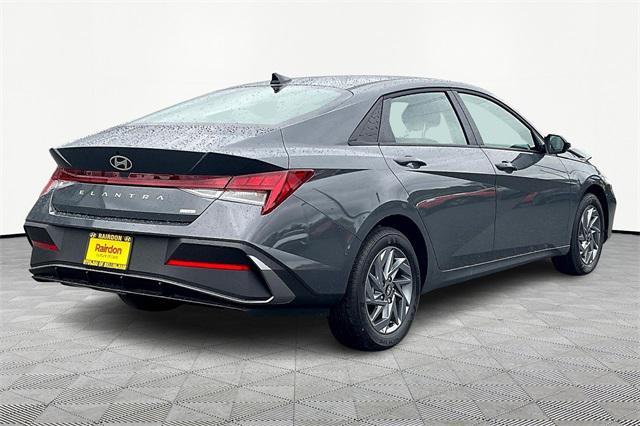 Photo of 2025 Ecotronic Gray Pearl Hyundai ELANTRA HEV