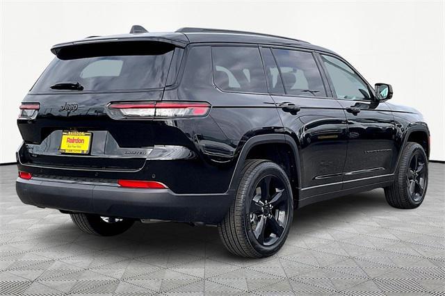 Photo of 2025 Diamond Black Crystal Pearlcoat Jeep Grand Cherokee L