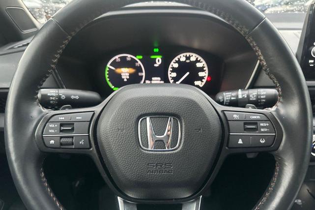 Photo of 2024 Gray Metallic Honda CR-V Hybrid