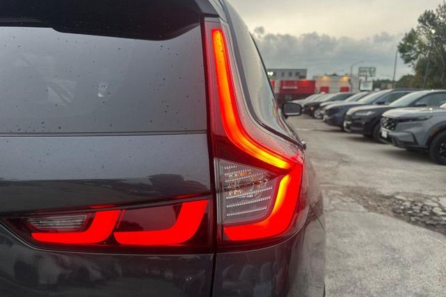 Photo of 2024 Gray Metallic Honda CR-V Hybrid
