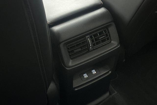 Photo of 2024 Gray Metallic Honda CR-V Hybrid