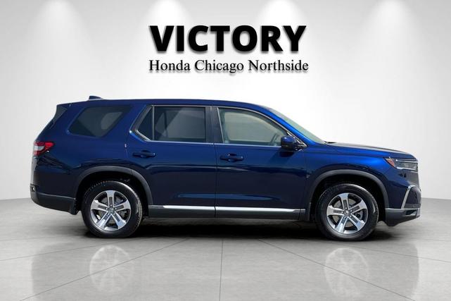 Photo of 2025 Obsidian Honda Pilot