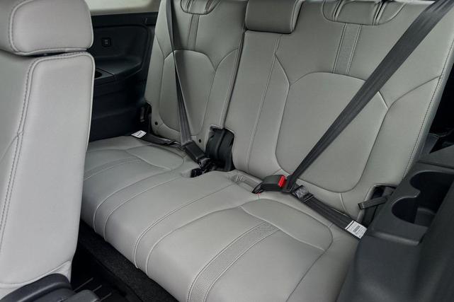 Photo of 2025 Obsidian Honda Pilot