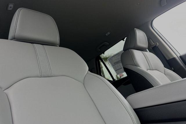 Photo of 2025 Obsidian Honda Pilot