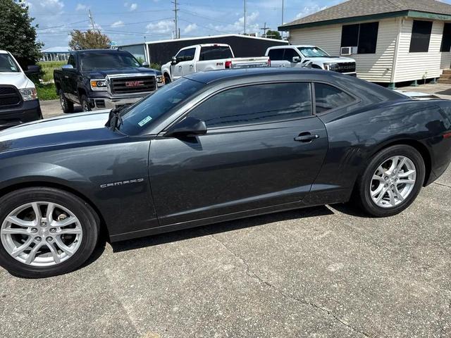 Photo of 2015 Gray Chevrolet Camaro