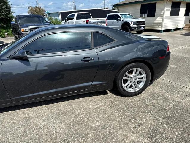 Photo of 2015 Gray Chevrolet Camaro