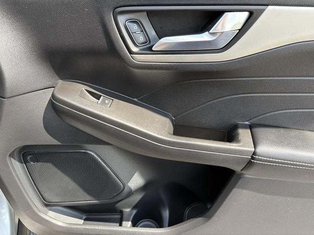 Photo of 2021 Silver Metallic Ford Escape