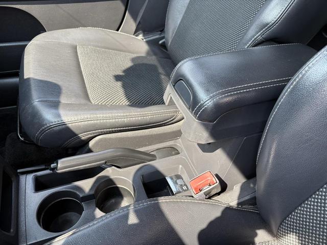 Photo of 2014 Bright White Clearcoat Jeep Compass