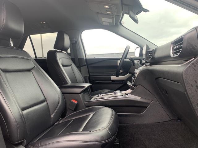 Photo of 2021 Atlas Blue Metallic Ford Explorer