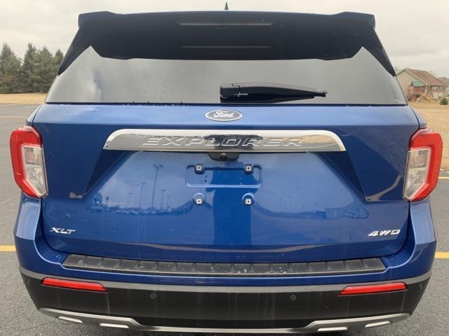Photo of 2021 Atlas Blue Metallic Ford Explorer