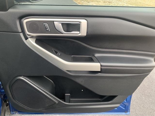Photo of 2021 Atlas Blue Metallic Ford Explorer