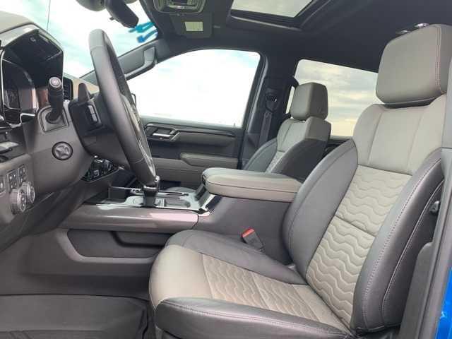 Photo of 2024 Glacier Blue Metallic Chevrolet Silverado 1500