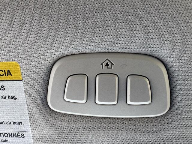 Photo of 2025 Star White Metallic Tri-Coat Ford Explorer
