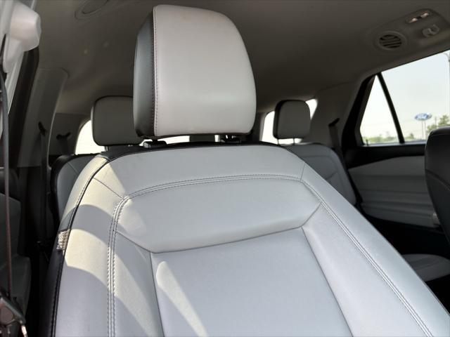 Photo of 2021 Gray Ford Explorer