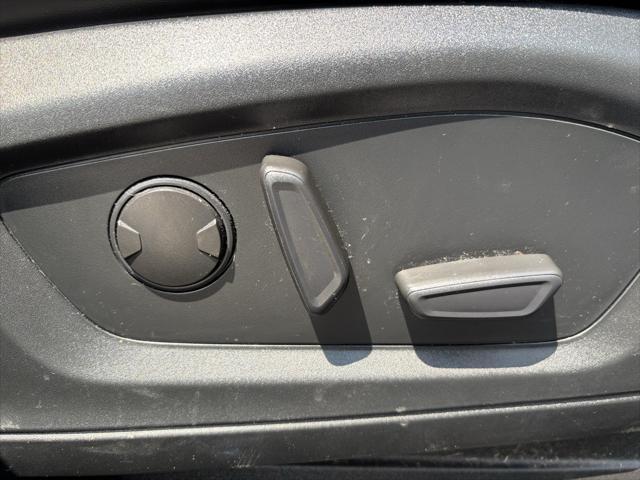 Photo of 2021 Gray Ford Explorer