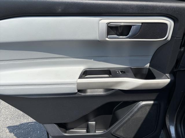 Photo of 2021 Gray Ford Explorer
