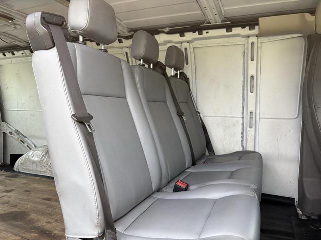Photo of 2017 Summit White Chevrolet Express 3500