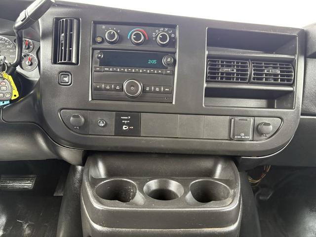 Photo of 2017 Summit White Chevrolet Express 3500