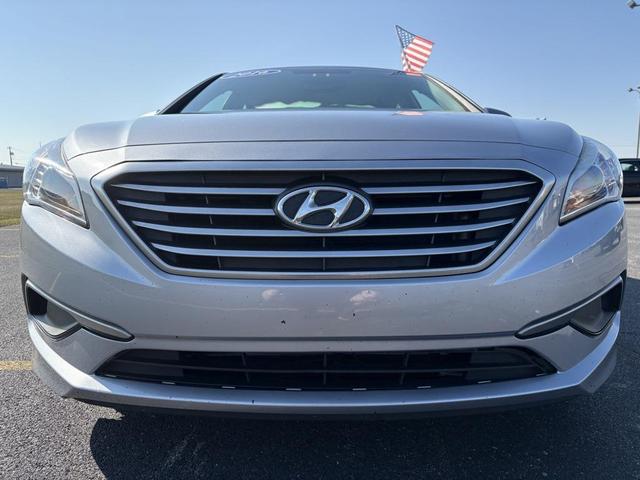 Photo of 2016 Shale Gray Metallic Hyundai SONATA