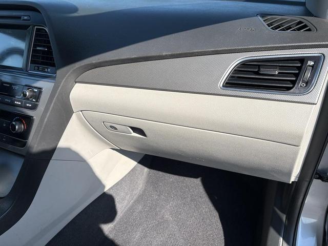 Photo of 2016 Shale Gray Metallic Hyundai SONATA