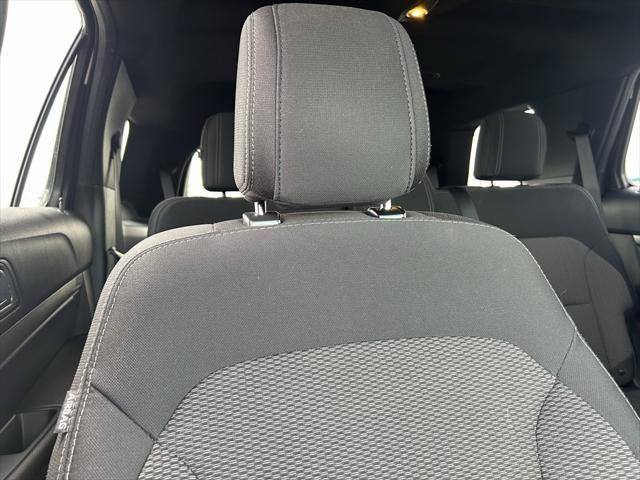 Photo of 2018 White Platinum Ford Explorer