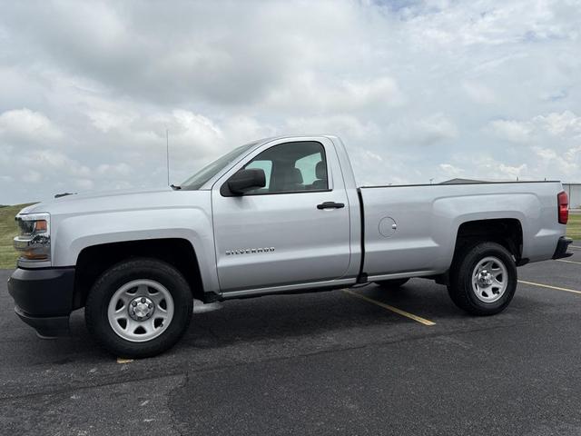 Photo of 2017 Silver Ice Metallic Chevrolet Silverado 1500