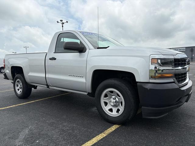 Photo of 2017 Silver Ice Metallic Chevrolet Silverado 1500
