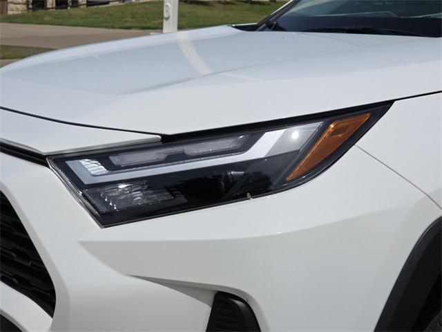 Photo of 2025 Ice Cap Toyota RAV4 Hybrid