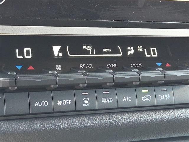Photo of 2025 Ice Cap Toyota Sequoia